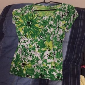 Worthington green and white floral blouse